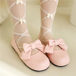 パンプス ロリータ 靴 レディース 大きいサイズ かわいい ストラップパンプス コスプレ 暗黒系 ゴシック ロック 地雷系 ホワイト ブラック 白 黒 ピンク リボン付き 日常 文化祭 イベント