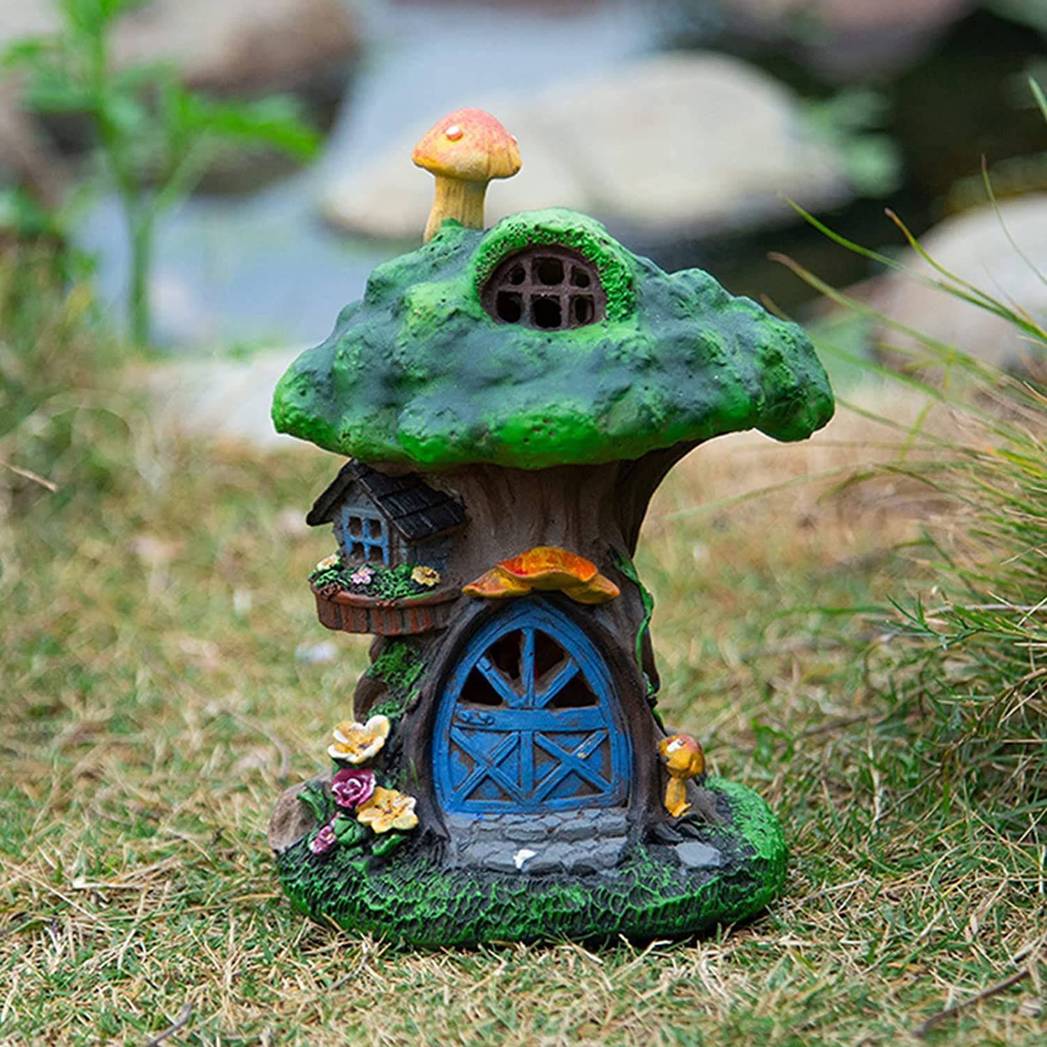 限定セールソーラーパワーライト フェアリーガーデンツリーハウス 防水樹脂屋外コテージ装飾 芝生の装飾品庭の置物 ソーラー置物 ソーラーライト ガーデンオーナメント 置物ライト かわいい 童話 庭 飾り