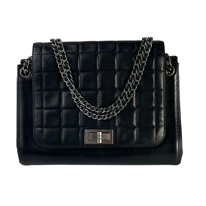 CHANEL シャネル チョコバー ラムスキン ショルダーバッグ ブラック A-8042