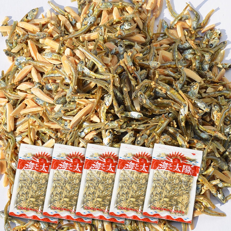 まとめ買いだとお得！大容量なんと5袋セット！アーモンド小魚（国産小魚） アーモンドカットタイプ320gが5袋