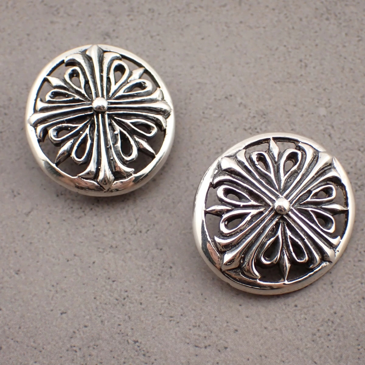 コンチョ ボタン レディース メンズ ユニセックス シルバー925製 インディアン ネジ式 ループ式