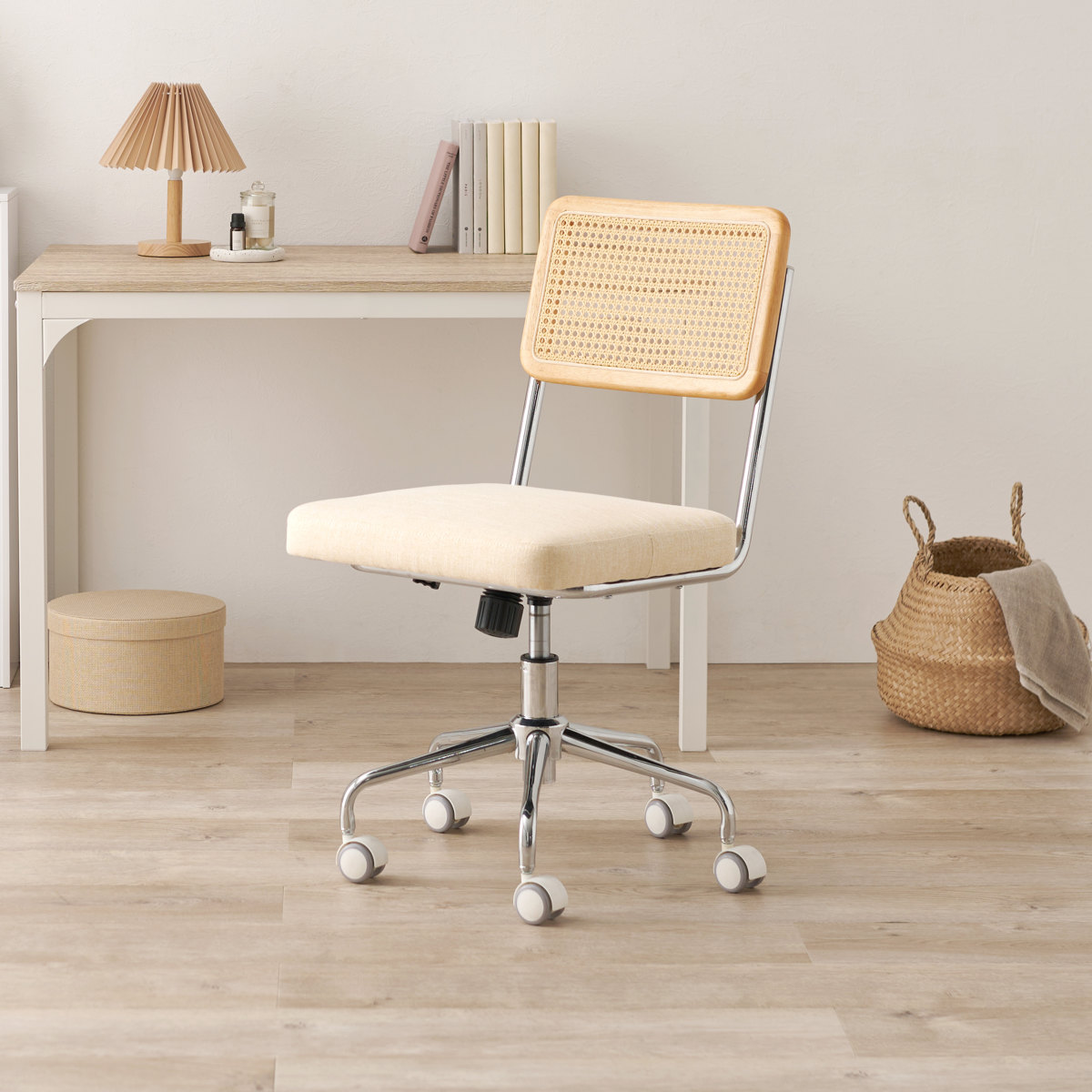 デスクチェア ラタン調 キャスター付 昇降式 椅子 イス いす チェア オフィスチェア 学習椅子 勉強椅子 ナチュラル 可愛い 高さ調節 ロッキング機能