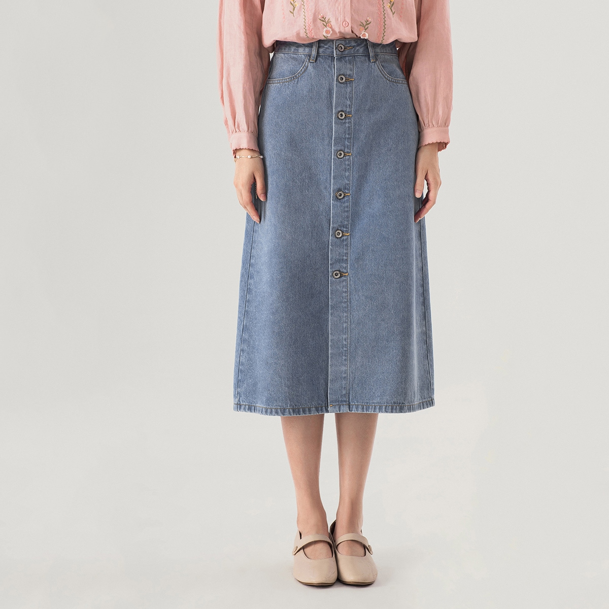 デニムスカート ロングスカート 女性らしいシルエット スリット入りで歩きやすい