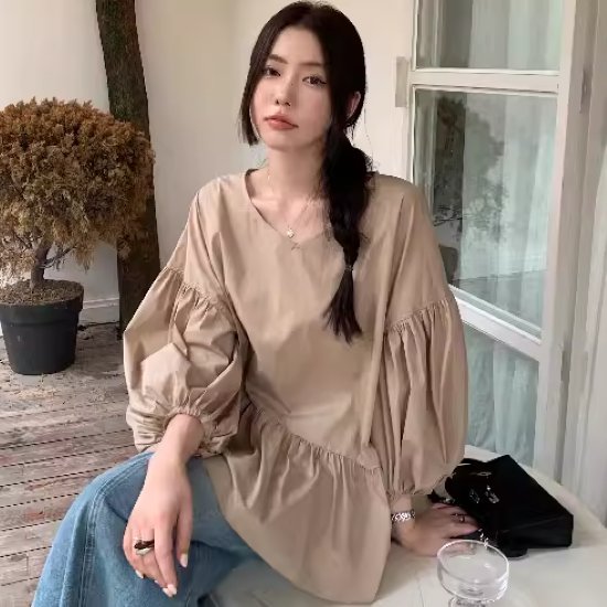 長袖ブラウス レディース トップス チュニック ブラウス プルオーバー ボリューム袖 長袖 ランタンスリーブ Ｖネック フリル ペプラム ルーズ 体型カバー カジュアル お出かけ おしゃれ