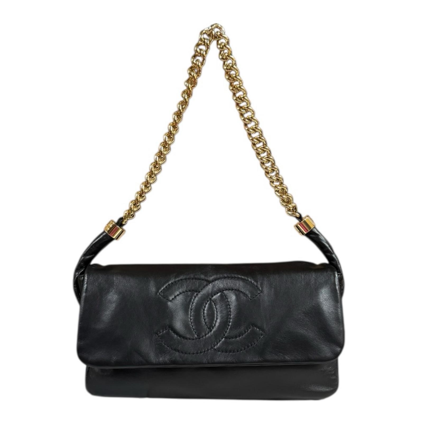 シャネル ココマーク ショルダーバッグ レザー ブラック CHANEL 中古
