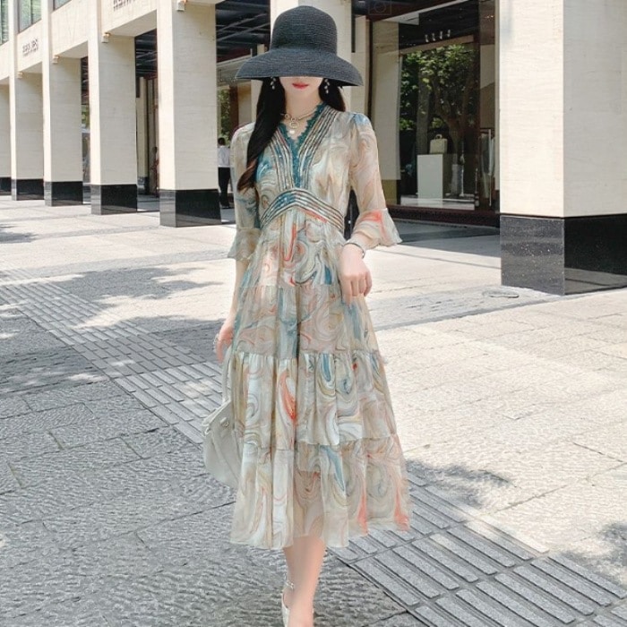 ワンピース レディース ドレス S M L XL 韓国 ミディアム丈 袖あり Vネック レースドレス 総柄 スリム きれいめ 大人 上品 おしゃれ お洒落 こなれ感 エレガント 主役級 存在感 謝恩会