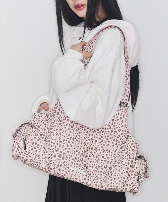 ループダブルポケットショルダーバッグピンクヒョウ