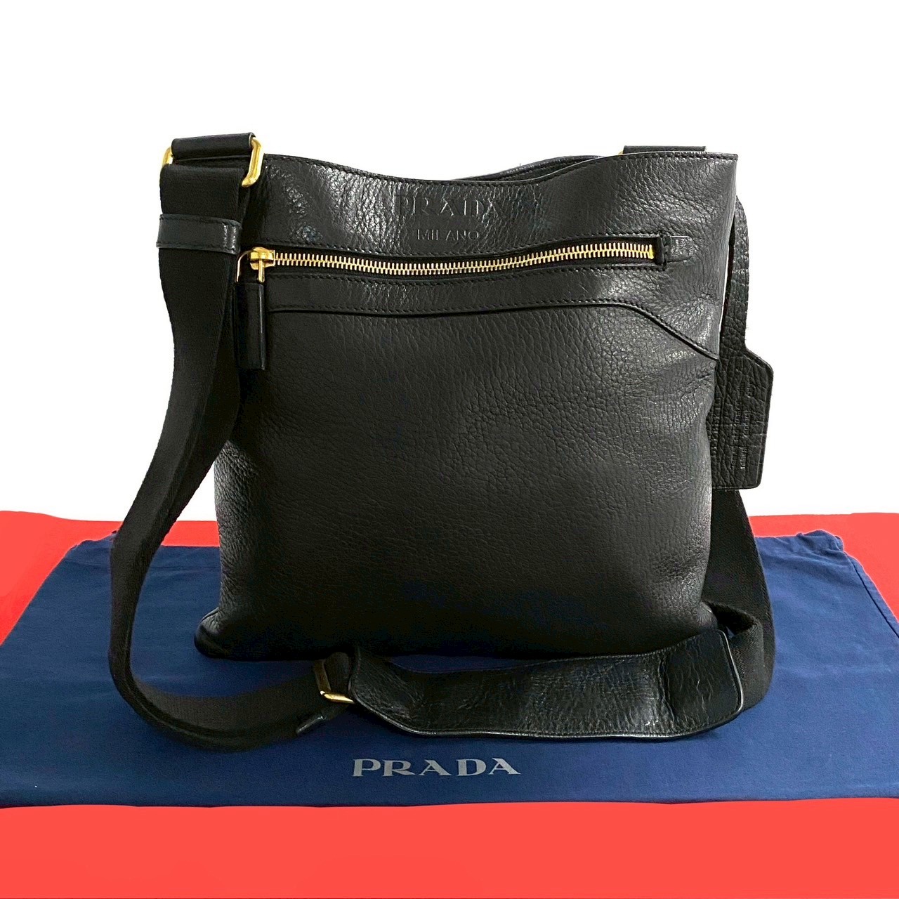 ロゴ エンボスショルダーバッグ レザー ブラック 31859