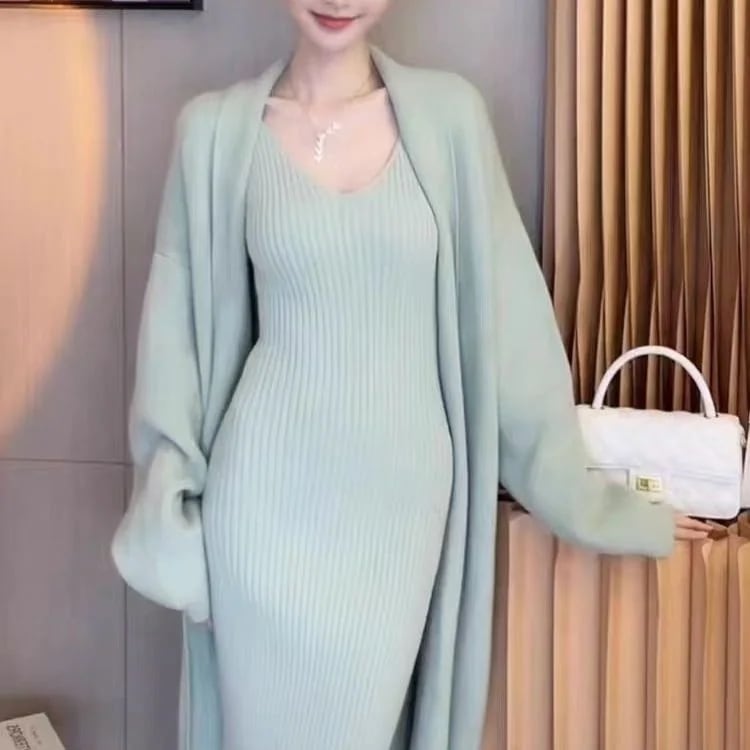 セーターニットカーディガンジャケットサスペンダードレスツーピーストレンドセット セットアップ秋冬新作レディーススーツ気質
