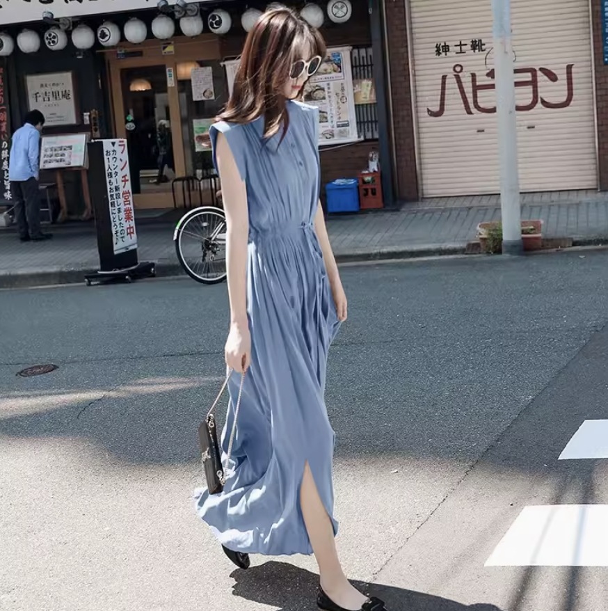 ワンピース ロング丈 かわいい 大人可愛い きれいめ シンプル カジュアル 大人 上品 おしゃれ お洒落 大人女子 こなれ感 個性的 主役級 存在感 美容師 メイクアップアーティスト ネイリスト