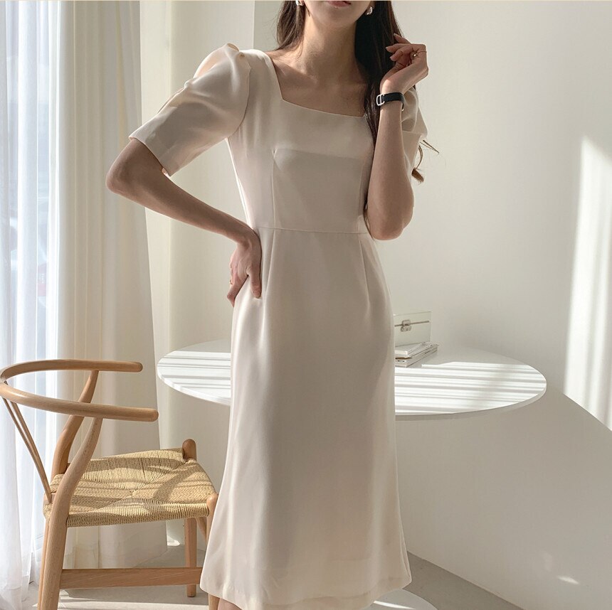 2色 ワンピース 半袖 夏 きれいめ フレアワンピース 膝下 五分袖 ぽわん袖 スクエアネック 襟なし セミフレア タイト 細身 スマート バックシャン 背中魅せ ウエストマーク 透け感 ブラック ア