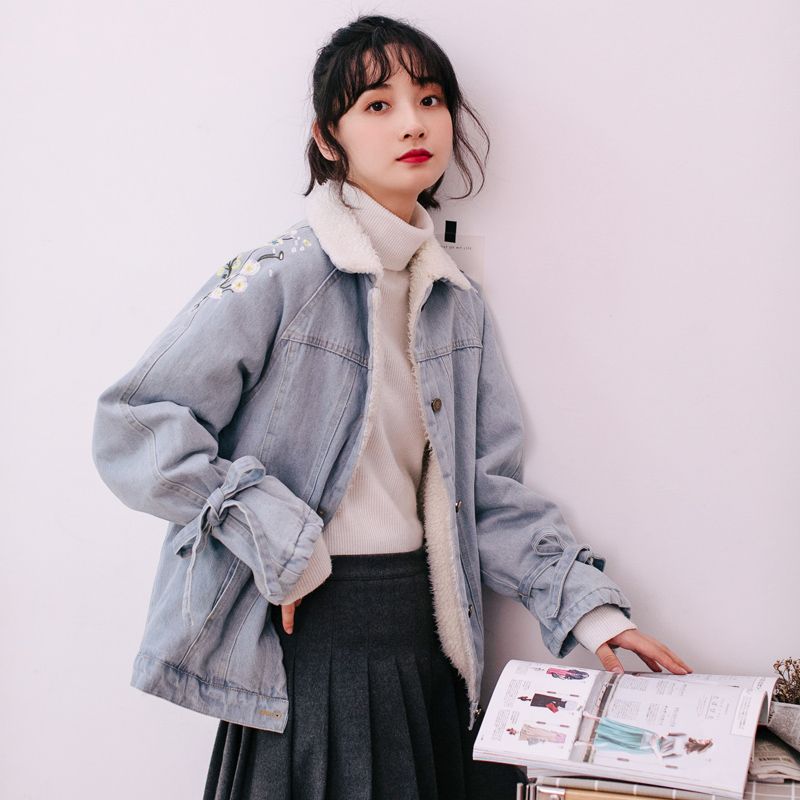 裏ボア ジャケット デニムジャケット アウター レディース 冬 秋 袖リボン ショート丈 花柄 刺繍 ゆったり 無地 ステンカラー ガーリー カジュアル 可愛い おしゃれ デート服 女子会 秋冬 バレ