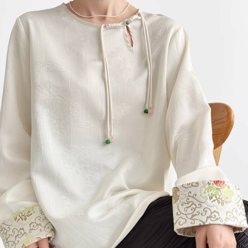 人気 新作 レディース トップス ブラウス プルオーバー 長袖 萌袖 チャイナ ラウンドネック 襟なし 異国風 かわいい 大人可愛い きれいめ シンプル カジュアル 上品 おしゃれ かっこいい レトロ