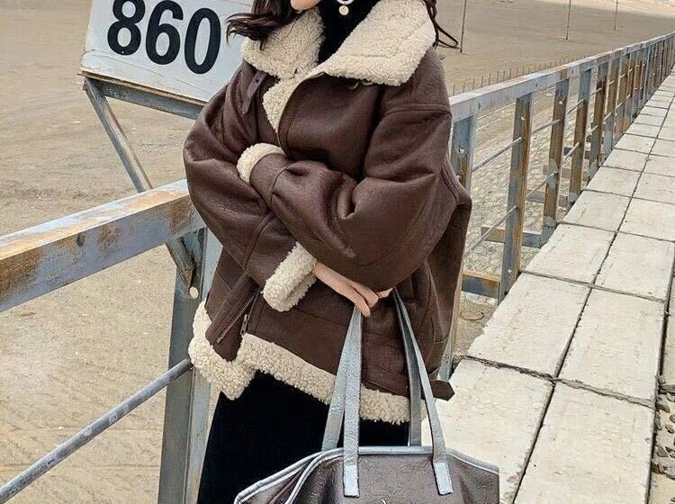 皮毛一体 皮ジャンパー 秋アウター 人気 ゆったり 秋ジャケット カジュアル ダウンジャケットラムズウール ジャケット 防寒 ジャンパーダウン混綿ジャケット