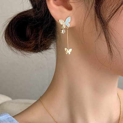 Qoo10] 気質ロングタッセル蝶イヤリング女性新しい
