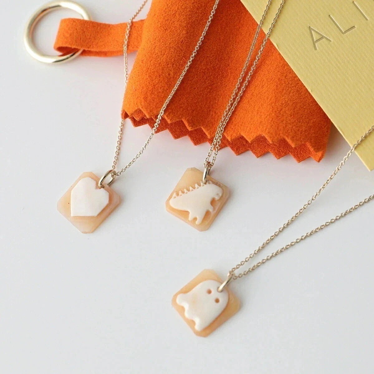 ALIITA アリータ ネックレス MINI CAMEO NECKLACE ROLO CORAZON DINO FANTASMA レディース カメオ ペンダント】