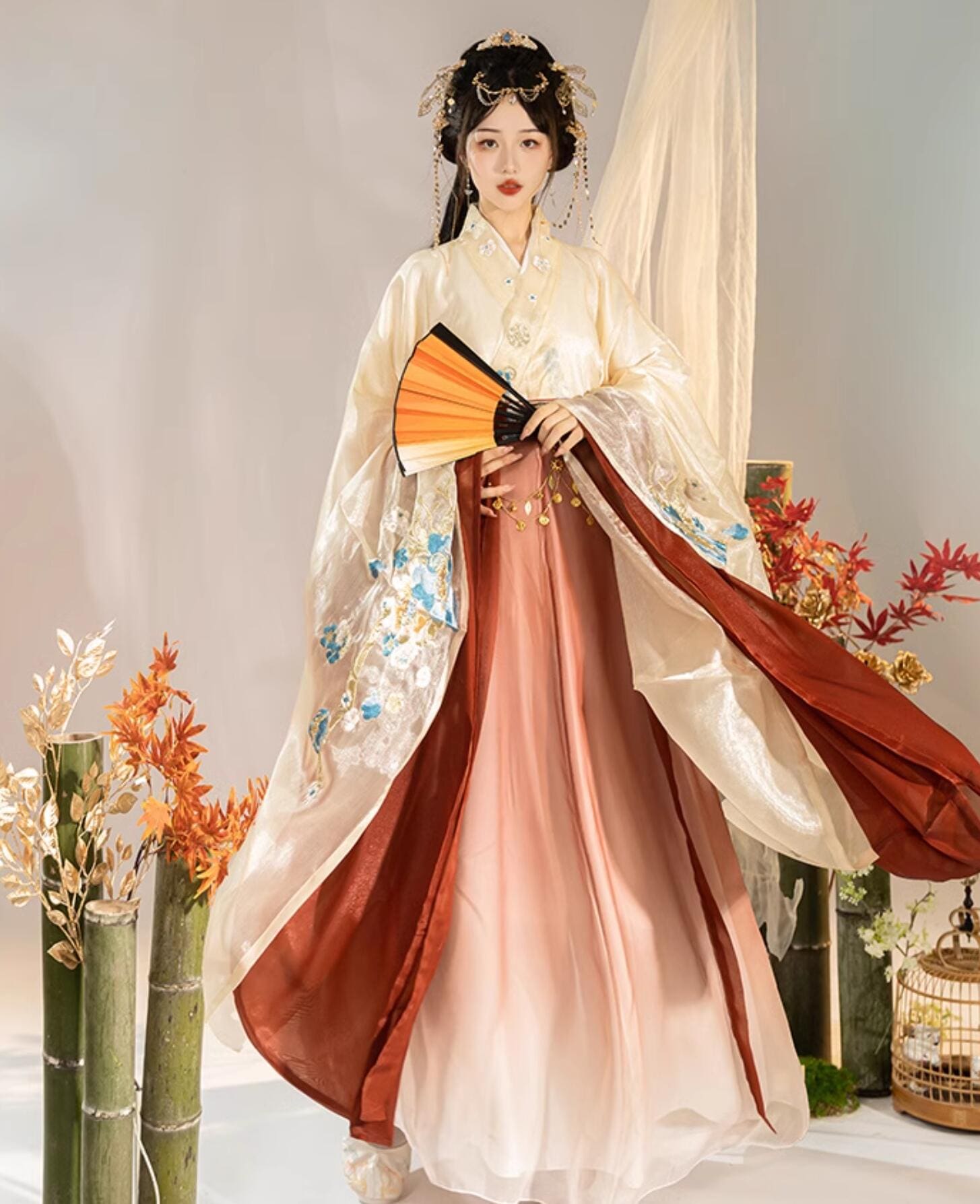 チェーン付き 中華コスプレ衣装 漢服 チャイナ服 華やか3点セット レディース 大人 中国古代服装 広袖 振袖 交差襟 皇后 貴妃 コスプレ 仮装 変装 中華服 中華衣裳