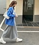 ライトグレー