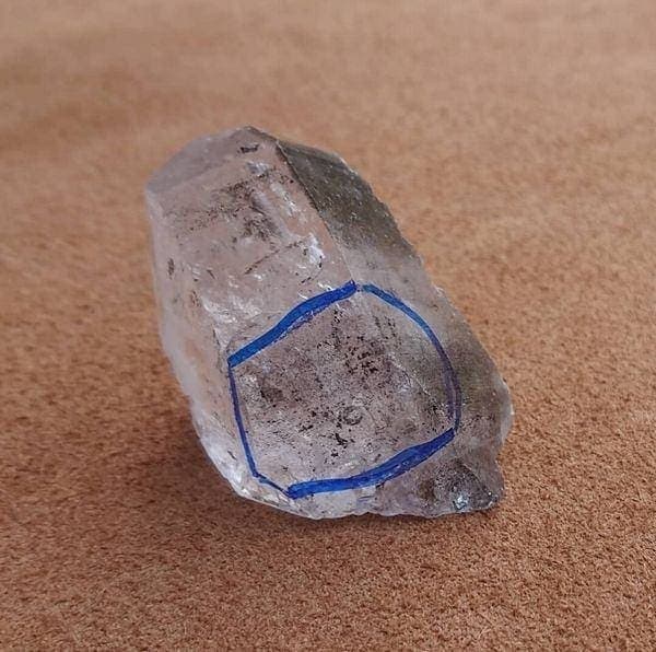 オブジェ 置き物 インテリア雑貨 家具 インテリア 原石 水入り水晶 あらゆる効力 万能の石 水晶