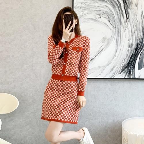 【即納】セットアップ 2点セット ツーピース ワンピース アーガイル柄 Vネック 春 秋 冬 長袖 ショート丈 ミニ丈 おしゃれ 可愛い 韓国 ニット スーツ レトロ カジュアル カーディガン ミニス