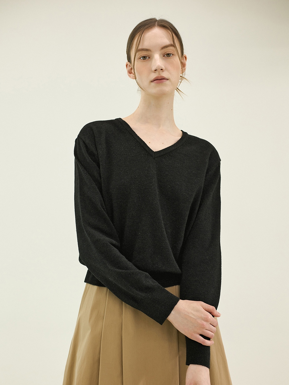ノンウォッシュベーシックVネックニット ブラック