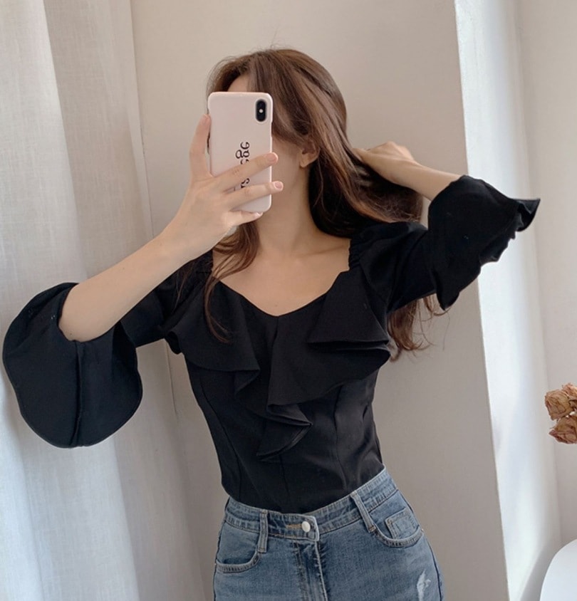 トップス デート モテアイテム ブラウス フリル 長袖 Vネック 可愛い きれいめ 上品 おしゃれ かっこいい 可愛い ラブリー キュート ガーリー クール モード系 セクシー エレガント 5,687円