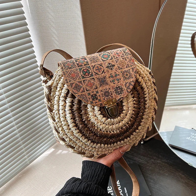 夏の編み物バッグ2024新型森系乙女 ファッションデザイン洋気シングル肩斜め掛けリゾートビーチバッグ