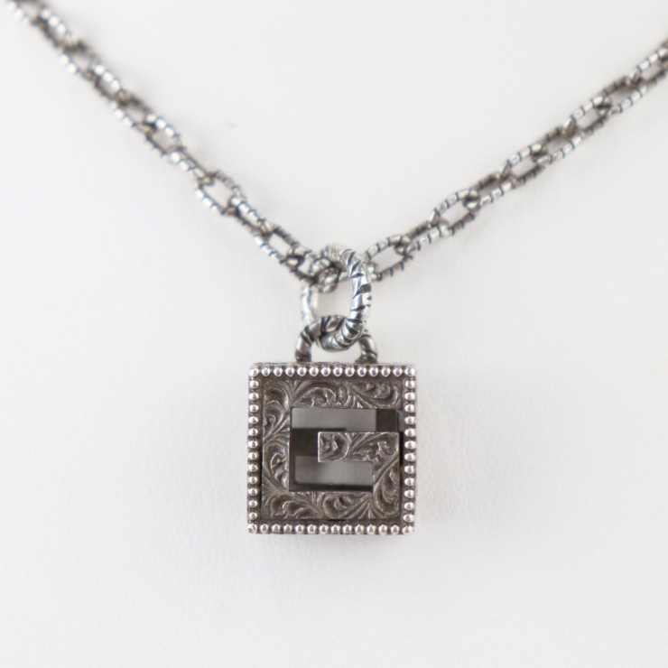 美品 GUCCI グッチ ネックレス 552768 スクエアG Ag925 ヴィンテージシルバー ペンダント アラベスク模様 本物保証 中古