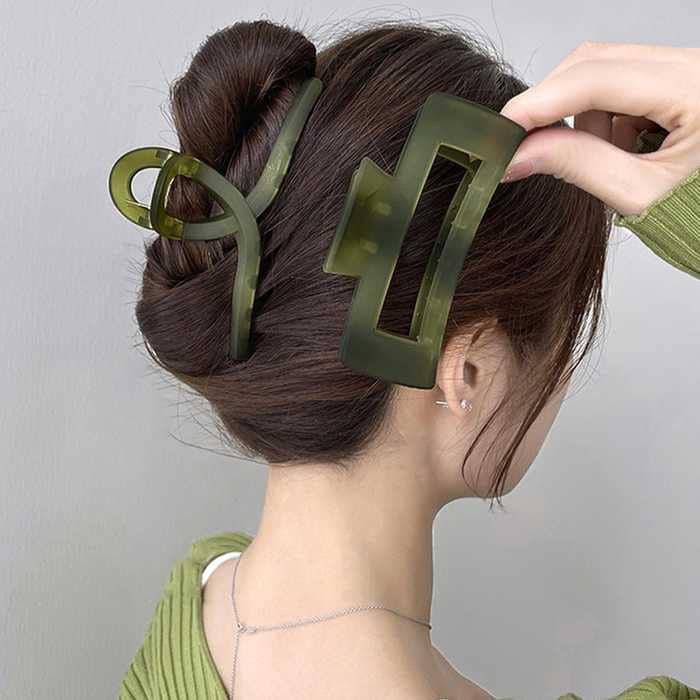 】誕生プレゼント簡単髪留めおしゃれ大人っぽいアクセヘアクリップ大きめアクリルバンスクリップ誕生プレゼント簡単髪留めおしゃれ大人っぽいアクセ 【1つ買うと1つ無料】【メガ割