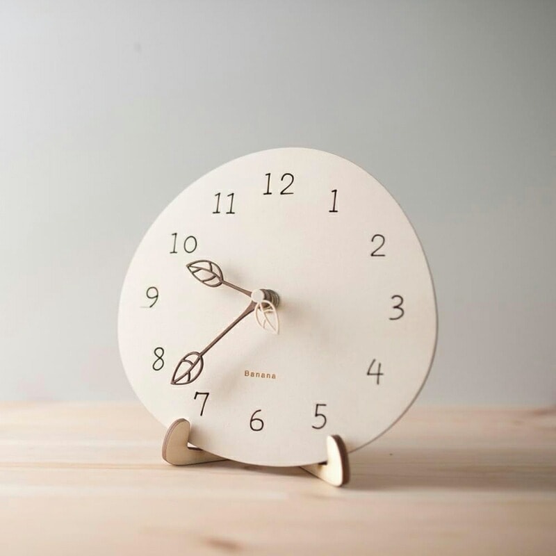 バナナ工房 ミニモングルぺブル ナチュラル ウッド 無音 時計 スタンド付き 置時計 置き時計 掛け時計 おしゃれ プレゼント ギフト グッズ 軽量 木目 時計 寝室 リビング 北欧 女性 男性 雑貨