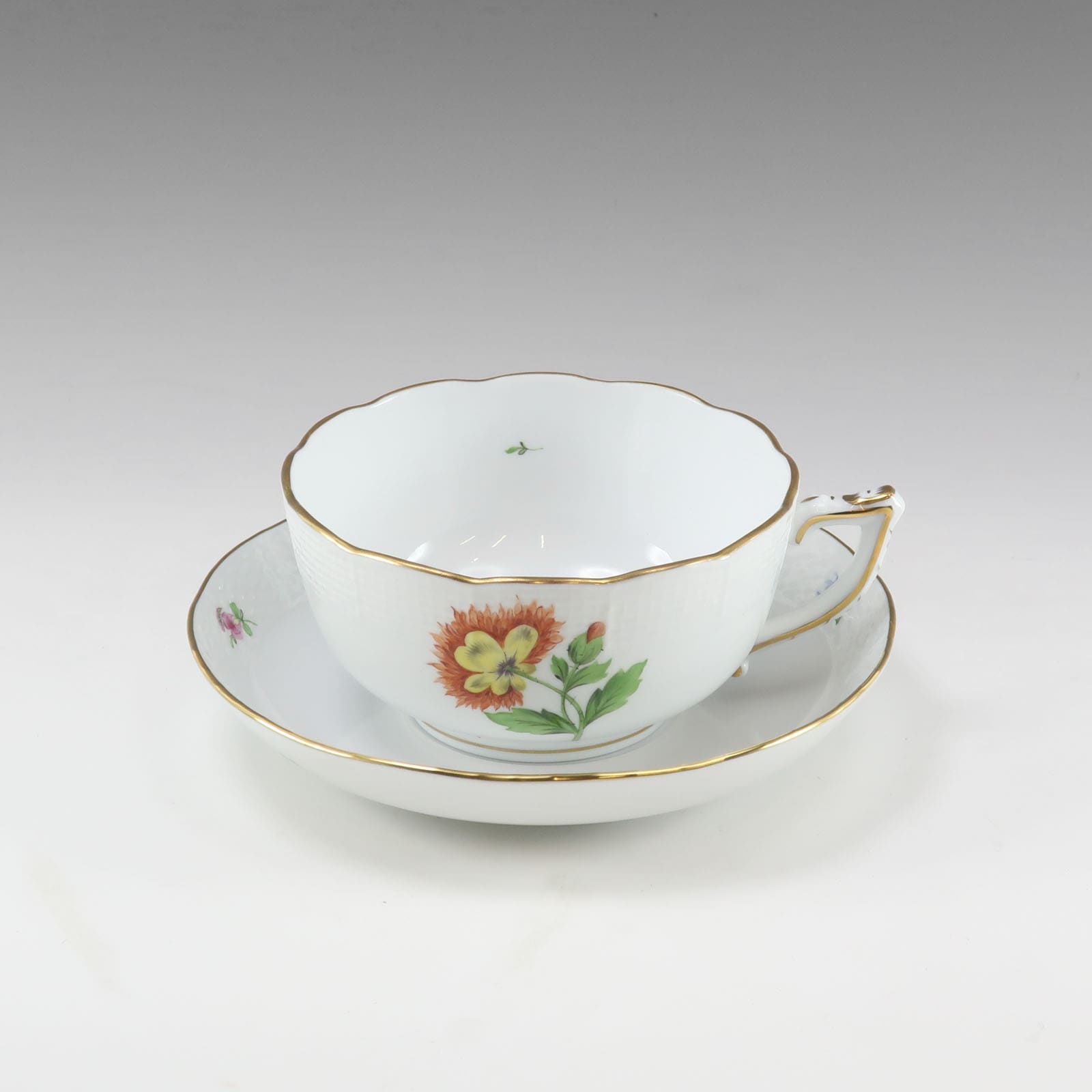 ギュスギュスターヴ モーニングカップ＆ソーサー 720 GV 食器 ポーセリン _ 中古品 A+ランク