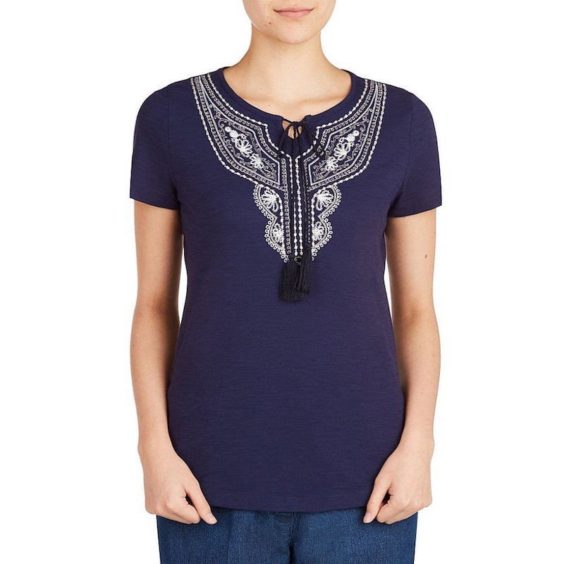 アリソン デイリー レディース トップス【Allison Daley Embroidered Notch Neck Short Sleeve Knit Top】Navy アリソン デイリー レディース トップス【Allison Daley Embroidered Notch Neck Short Sleeve Knit Top】Navy