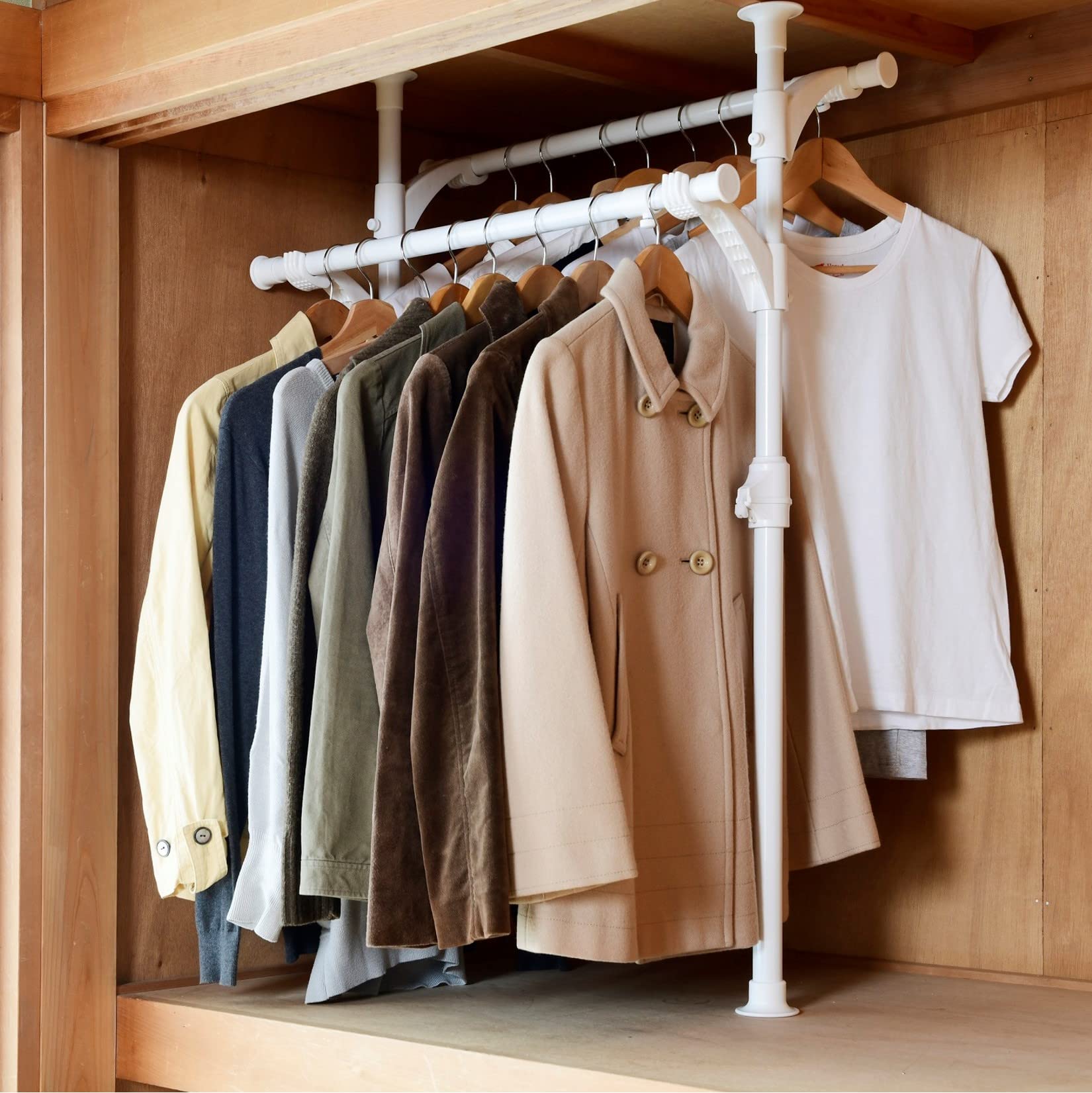 [山善] 押し入れ ハンガーラック 【全体耐荷重60】 伸縮 (幅73-120×奥行35×高さ88-124) 突っ張り ワンタッチで設置可能 組立品 ホワイト WJO-717(WH)