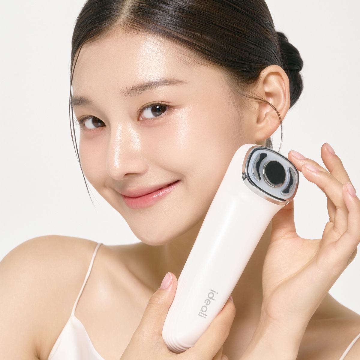 [アイディアリ] ４in１アンチエイジングビューティーデバイス