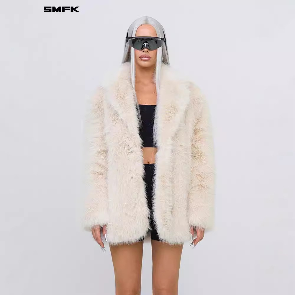 ヨーロッパとアメリカの模造毛皮コート秋と冬暖かい人工キツネの毛皮のコートルーズシルエットミッドレングス豪華なスーツ女性のための