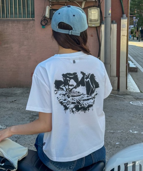 ビーントリルレディース DJ クロップショートスリーブ Tシャツ (ホワイト)