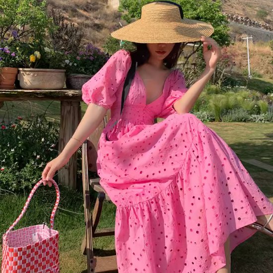 ロングワンピース レディース ワンピース ロング丈 穴あきデザイン Ｖネック パフスリーブ 半袖 ハイウエスト 春夏 リゾートワンピース カジュアル お出かけ Ａライン ファッション ピンク