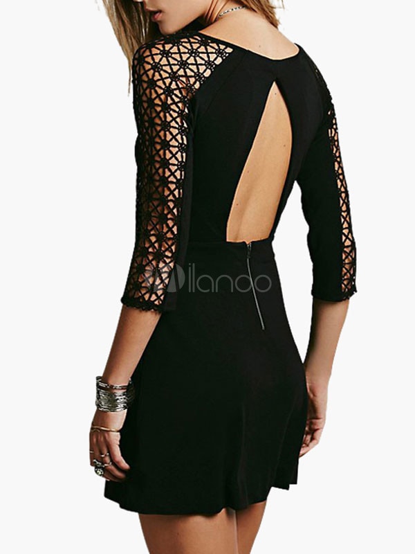 リトルブラックドレスをカットアウト 4,881円