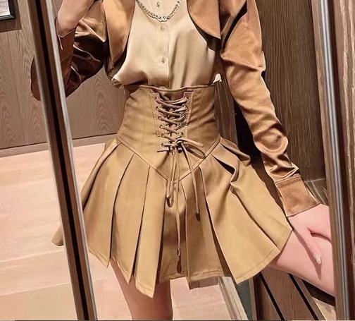 レディース スカート ミニ ショート タイト スリム 細身 プリーツ タック タックプリーツ 編み上げ レースアップ 異国風 かわいい 大人可愛い きれいめ 上品 おしゃれ ラブリー キュート