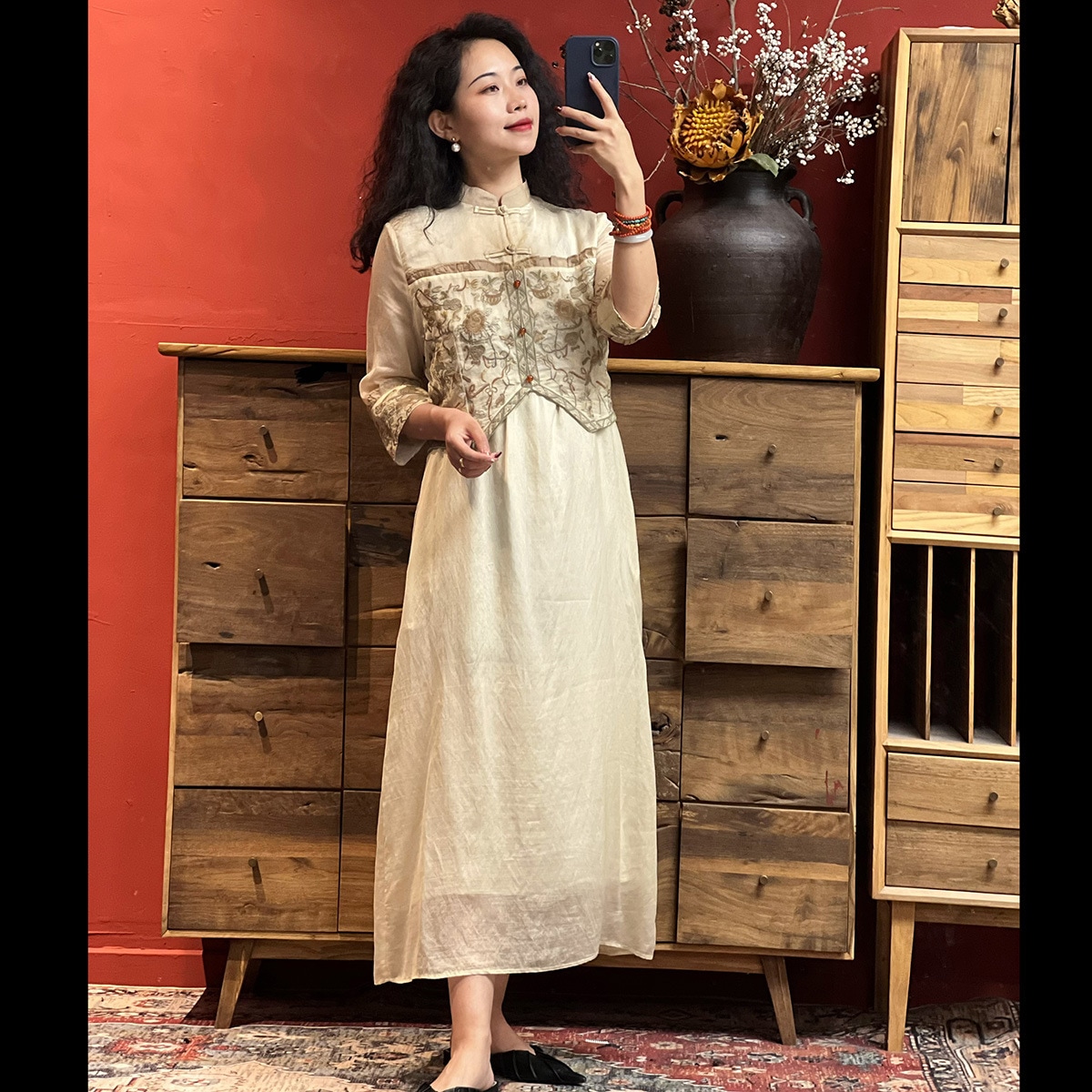 民族風エスニック風スタンドカラー重工業刺繍スリムフィットミドル丈ワンピース 9,740円