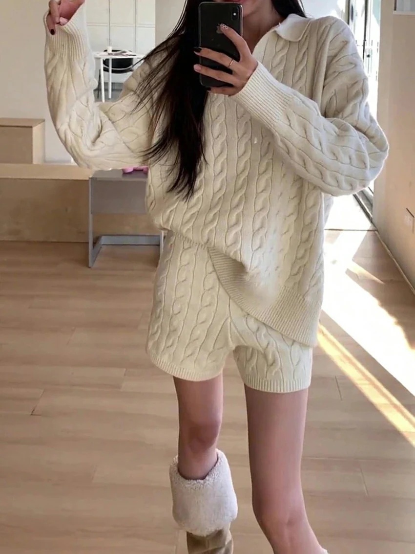 韓国ファッション 上下セット トップス 長袖 ミドル丈 ボトムス ショート丈 伸びる 楽ちん シンプル 学生 ガーリー フェミニン 大人 カジュアル 秋 冬 d54d03 mrtbs