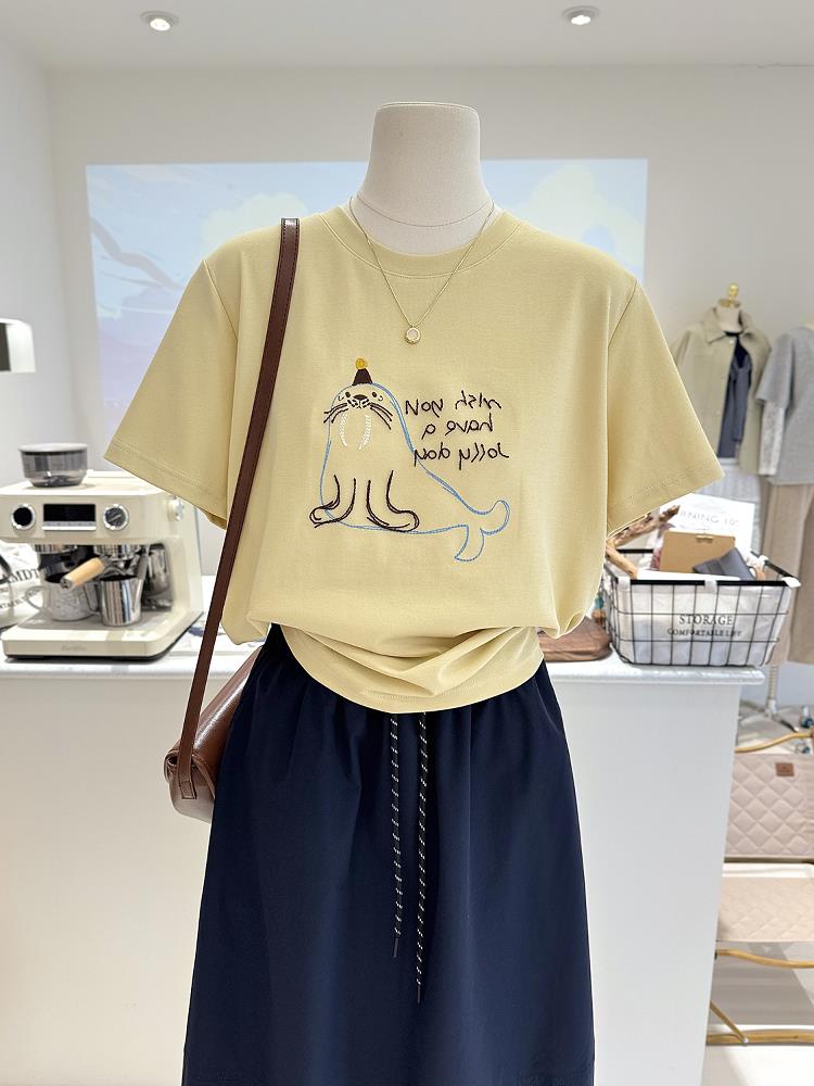 【1点ご購入 で10点プレゼントいたします】純綿刺繍アザラシ韓国系シンプルカートゥーンゆったり減齢半袖下地Tシャツブラウス