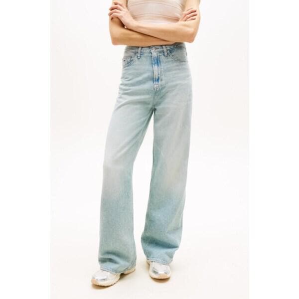 女性クレアワイドフィットライトデニムパンツT32G1NEW36TWT1 TOMMY JEANS