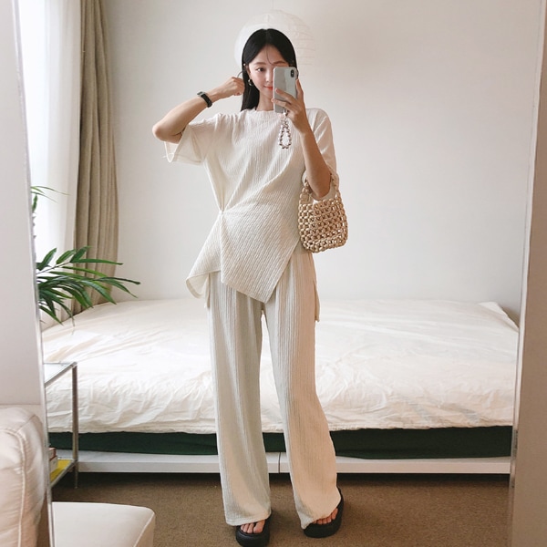 韓国ファッション リンクル アンバランスラップ ボタンTシャツ バンディング ワイドパンツ セット