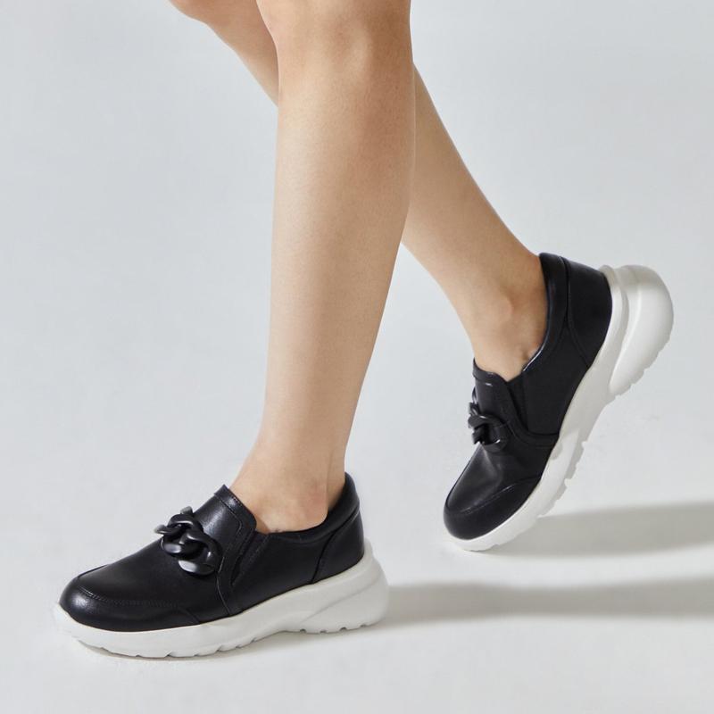 M. ダイン 牛革 チェーン スリッポン ブラック 516523309AA