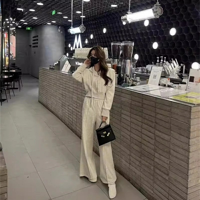 季節限定セットアップ レディース カジュアル ゆったり 痩身 ファッショナブル スポーツスーツ 2点セット 春 フード付き スウェット ハイウエスト ワイドレッグパンツ スタイリッシュ おしゃれ 長袖