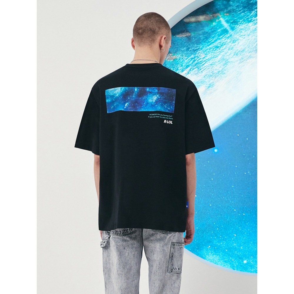 ロラローラ (TS 21324) ロールバックプリントギャラクシー T シャツブラック