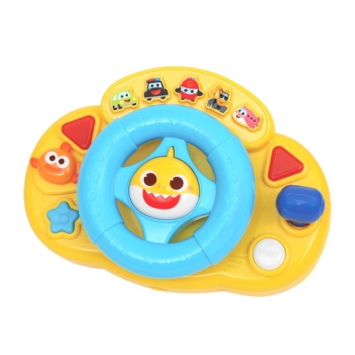 ベビーサメ初の運転遊び