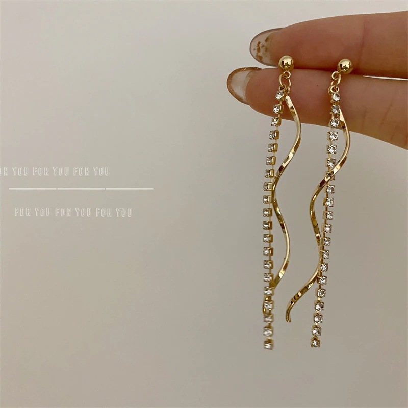 シルバーピンピアス上品高級感イヤリング個性長ラインストーンフリンジピアス痩せ顔ピアス