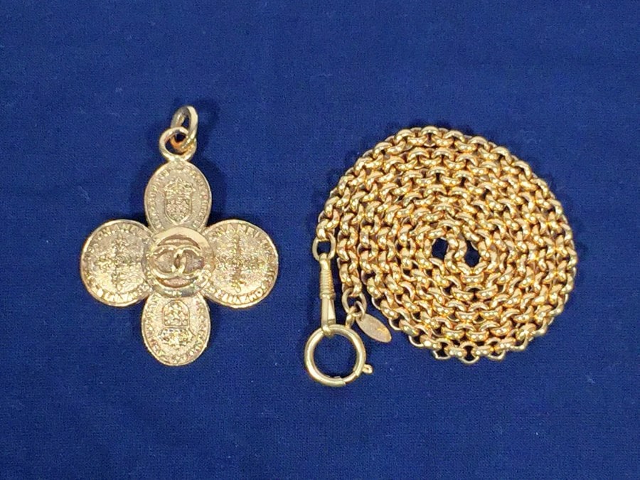 ネックレス 四葉 クローバー ヴィンテージ ゴールドカラー 中古品